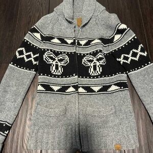 Gray and Black Patterned Men's Sweater